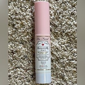Too Faced Hangover 3-in-1 Replenishing Primer & Setting Spray - Pink